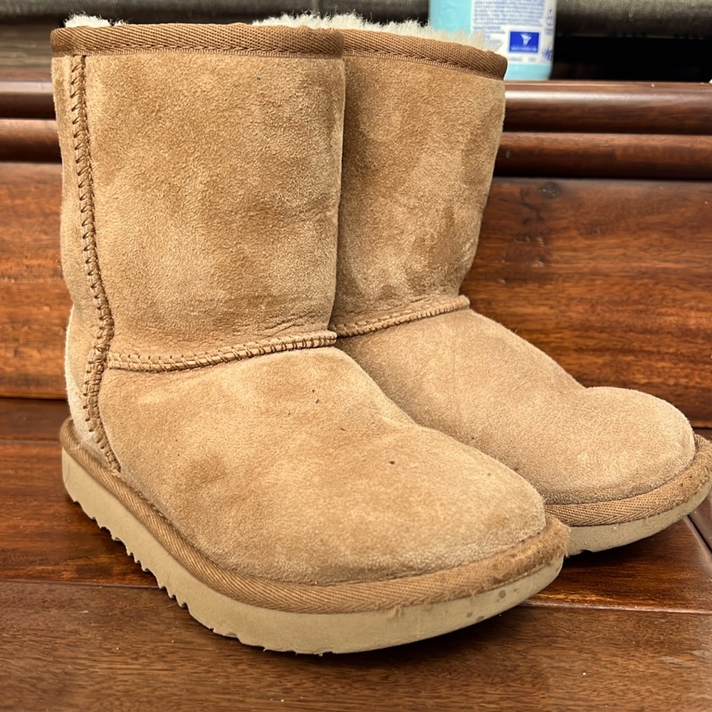 Girls Classic Ugg Boots